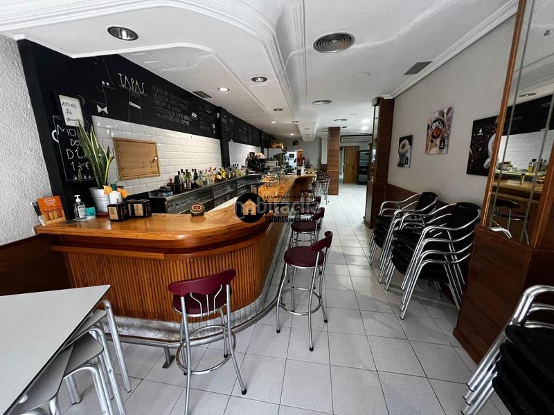 Foto f631a530-a5b9-490f-8d00-8b7f025e1a0e. Alquiler local comercial inmobiliaria tejares traspaso de restaurante zona Hospital en Albacete