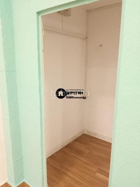 Foto 53a8cdf1-147e-43da-8f87-a597520f71f0. Alquiler local comercial inmobiliaria tejares alquila muy buen local zona centrovilla cerrada en Albacete
