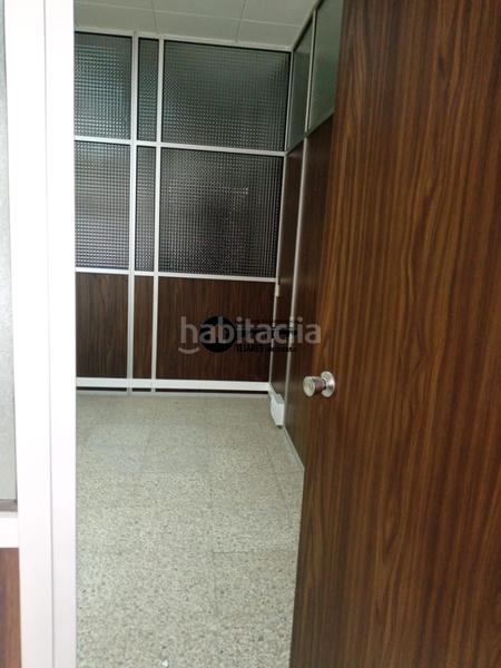 Foto 29c30a77-0763-403b-aea6-3f8222d858f9. Alquiler local comercial inmobiliaria tejares alquila amplio local en zona parque linealpuente de madera en Albacete