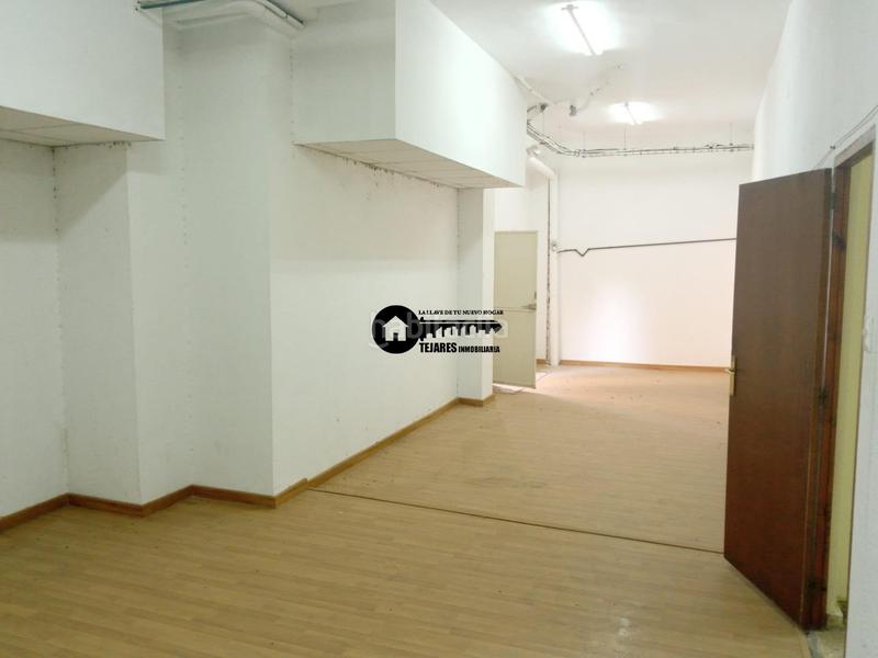 Foto 4ce941ff-92e0-45b9-a776-b7e44ea58251. Alquiler local comercial inmobiliaria tejares alquila amplio local en zona parque linealpuente de madera en Albacete