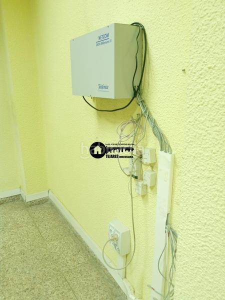 Foto 7e26122f-8f7d-413b-a523-5d6acaaae053. Alquiler local comercial inmobiliaria tejares alquila amplio local en zona parque linealpuente de madera en Albacete