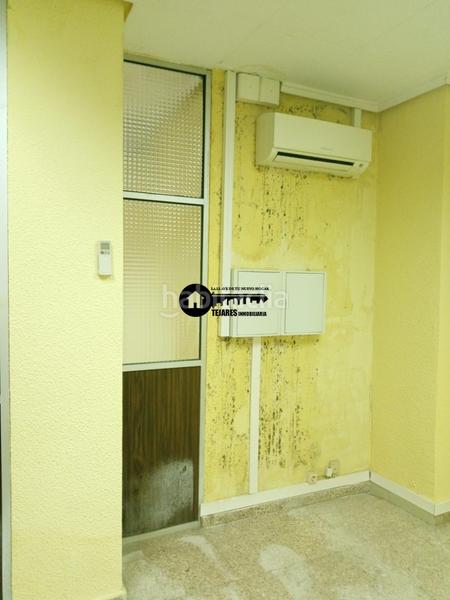 Foto 9f8e17f9-ac89-4fd8-a81c-dead0d8ffd4a. Alquiler local comercial inmobiliaria tejares alquila amplio local en zona parque linealpuente de madera en Albacete