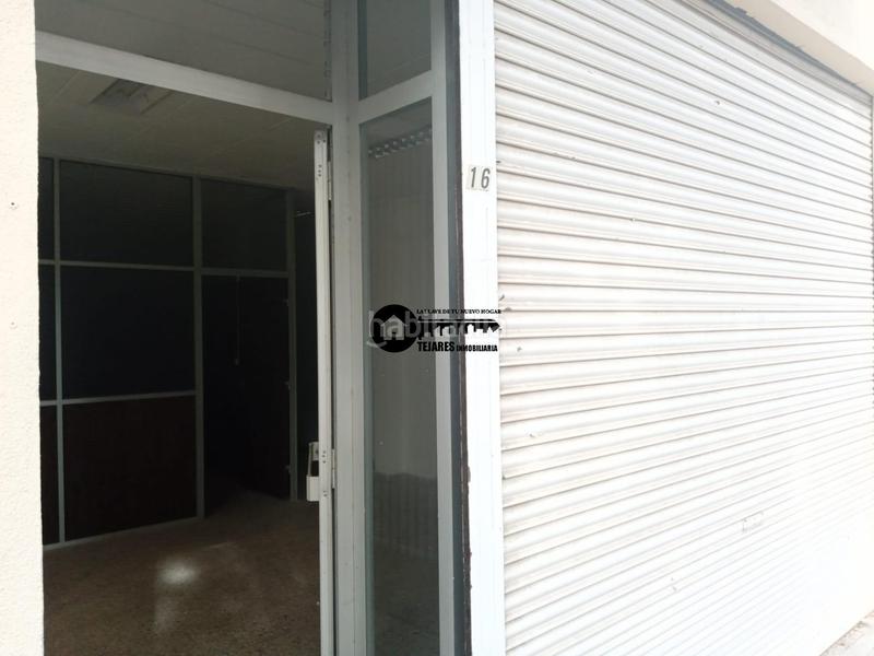 Foto a6b2375f-88f4-4f96-b186-5b30a8e53031. Alquiler local comercial inmobiliaria tejares alquila amplio local en zona parque linealpuente de madera en Albacete