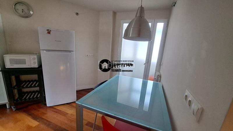 Foto 41537e36-a146-4877-9825-3c9858f306e4. Alquiler piso inmobiliaria tejares alquila piso reformado zona Centroparque abelardo sánchez en Albacete