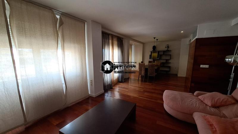 Foto 8030a2da-978f-4899-a809-5cb684186d65. Alquiler piso inmobiliaria tejares alquila piso reformado zona Centroparque abelardo sánchez en Albacete