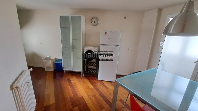 Foto 8b8b8076-7b26-4099-ab83-d3be9c4ac335. Alquiler piso inmobiliaria tejares alquila piso reformado zona Centroparque abelardo sánchez en Albacete