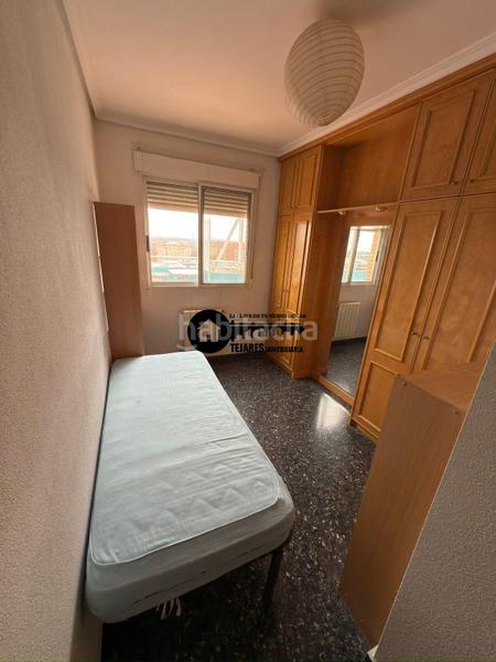 Foto b2def545-1ef6-44c4-a441-06a4f1bc1e8e. Ático inmobiliaria tejares vende ático zona centro carretas en Albacete