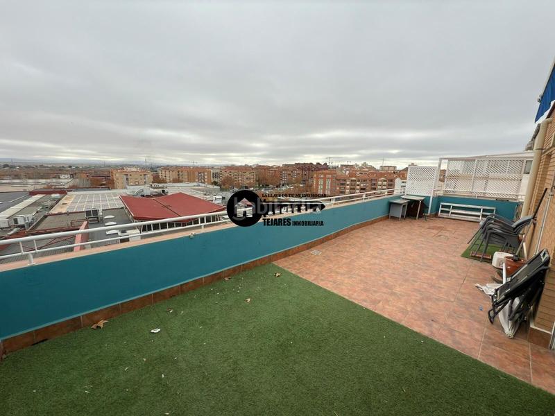 Foto f6e3985c-3dc5-4014-895c-a716b1f97546. Ático inmobiliaria tejares vende ático zona centro carretas en Albacete