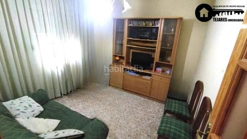 Foto a70114c9-638f-470a-8f6b-72d47b405fca. Piso inmobiliaria tejares vende piso amplio zona El Pilar en Albacete