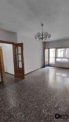Piso en Centro. Inmobiliaria tejares vende piso zona ayuntamientocatedral
