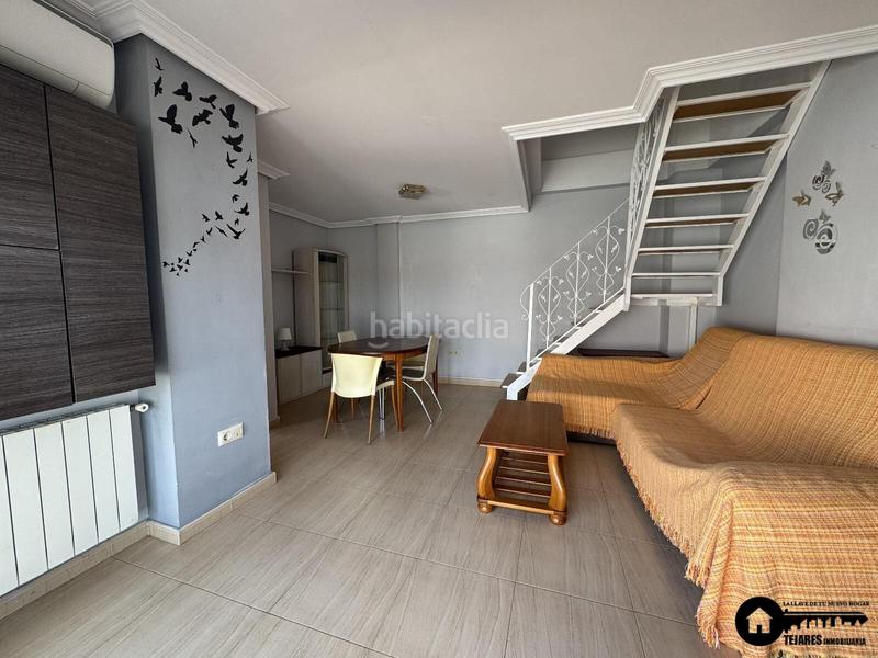 Foto 11137acf-f723-4b7c-8bc4-c47c6adc7590. Ático inmobiliaria tejares alquila ático duplex zona carrefour en Albacete