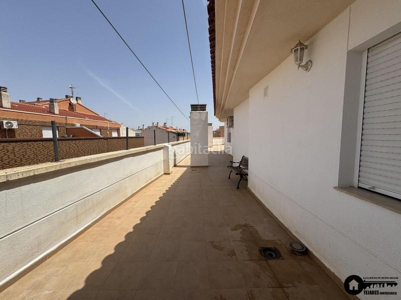 Foto 39f23acf-862a-4c8f-84a7-ad13114a4700. Ático inmobiliaria tejares alquila ático duplex zona carrefour en Albacete