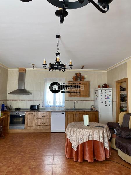 Foto 3321a4ba-e6c5-454f-965c-9a3aed848320. Casa amb aparcament a Pozohondo