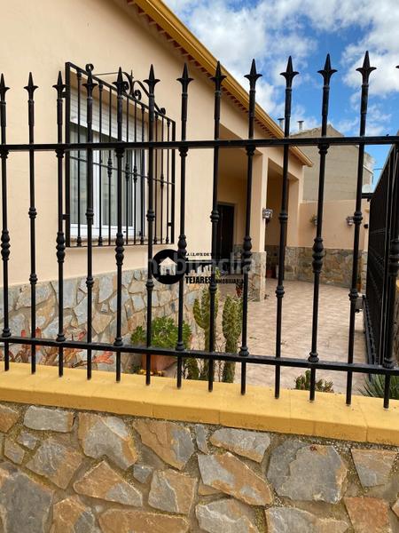 Foto ff2fdf1a-357b-424e-b2f5-cf9e239ec54f. Casa amb aparcament a Pozohondo