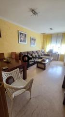 Location Appartement à Estación. Inmobiliaria tejares alquila piso para estudiantes en zona estac