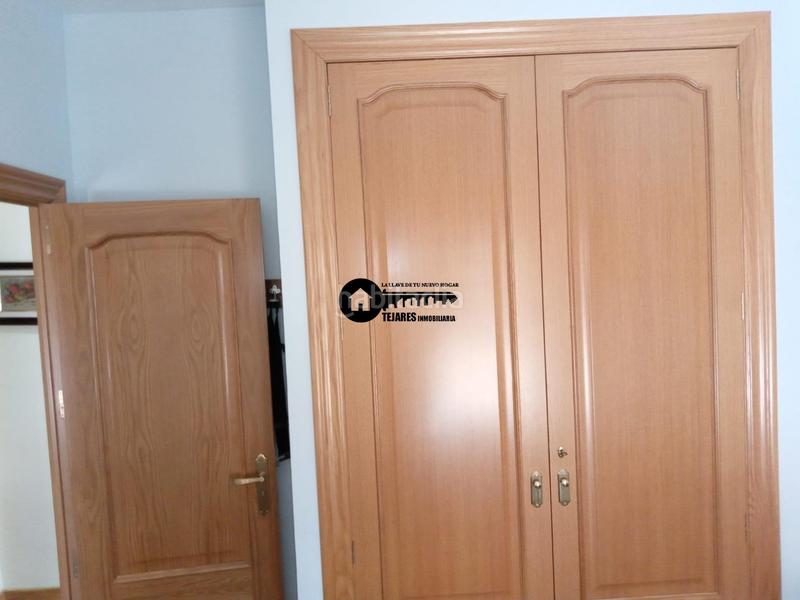 Foto 73139bb1-3e05-48cb-90db-545ef6aa1b6e. Alquiler piso inmobiliaria tejares alquila excelente piso en zona abelardo sanchez.avenida españa a estudiantes y trabajadores en Albacete