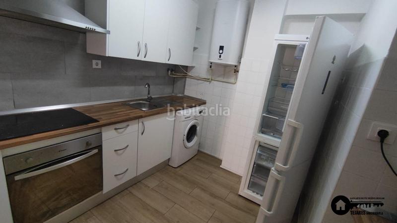 Foto 7b981b7d-ca98-471d-b4ed-61a8a520d775. Alquiler piso inmobiliaria tejares alquila piso para estudiantes o trabajadores zona avenida españaHospital en Albacete