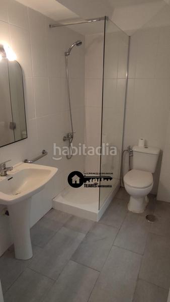 Foto db1c747c-0764-4c64-a87f-ce1e25548615. Alquiler piso inmobiliaria tejares alquila piso para estudiantes o trabajadores zona avenida españaHospital en Albacete
