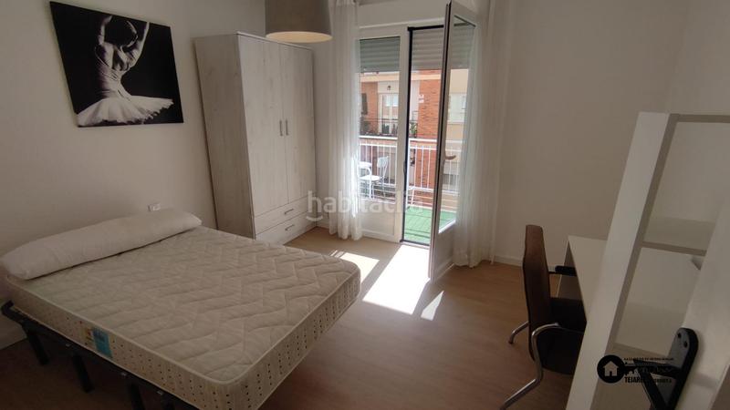 Foto eafd4a18-eaab-4d98-bfa1-2b5faa2517f9. Alquiler piso inmobiliaria tejares alquila piso para estudiantes o trabajadores zona avenida españaHospital en Albacete