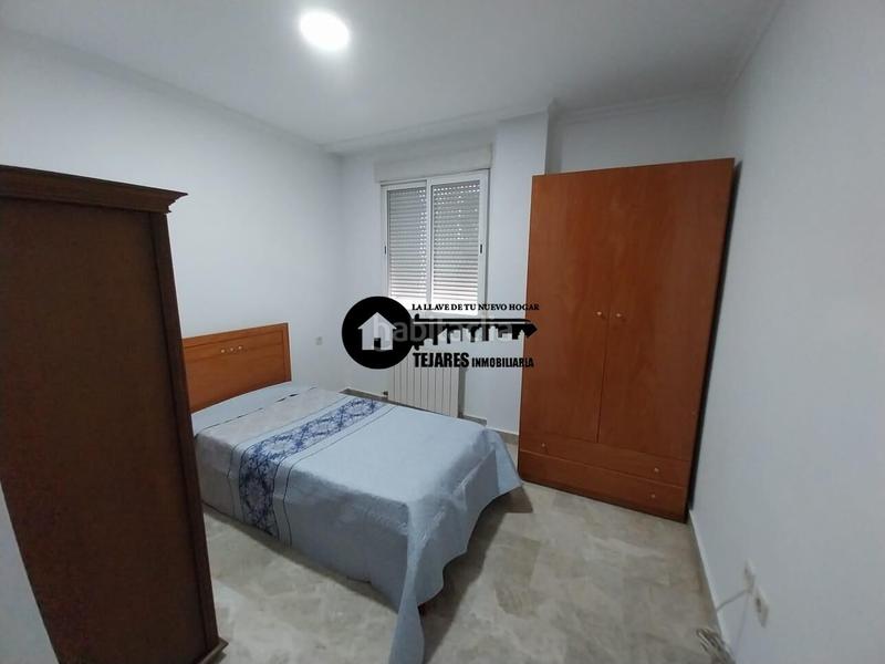 Foto 5a234b4e-edb0-417d-a538-45fbea201905. Alquiler piso inmobiliaria tejares alquila piso en zona carretera de jaen para estudiantes o trabajadores en Albacete