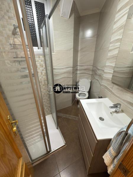 Foto 27ba549f-cd75-4a3a-821a-8d4b5eadb7f0. Alquiler piso inmobiliaria tejares alquila piso para feria zona franciscanos en Albacete