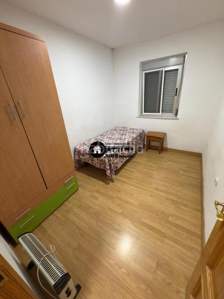 Foto 7fc55355-9256-45cc-b621-a58062fe947b. Alquiler piso inmobiliaria tejares alquila piso para feria zona franciscanos en Albacete