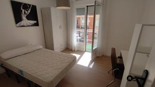 Affitto Appartamento in Hospital. Inmobiliaria tejares alquila piso para estudiantes o trabajadore