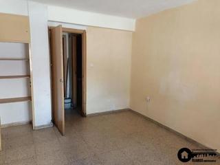 Flat in Ensanche - Franciscanos. Inmobiliaria tejares vende piso para reformar calle pedro coca
