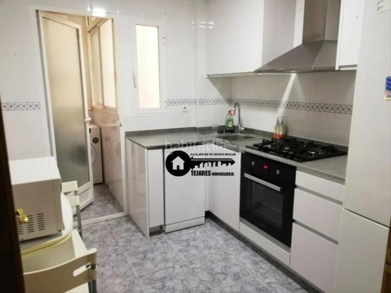 Foto 65febbc7-f4d4-463f-bfdd-b93ee32842e7. Flat with heating parking in Hospital Albacete