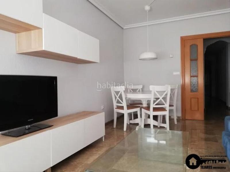 Foto f4511524-64fd-4869-836e-4953d1fe35fc. Flat with heating parking in Hospital Albacete