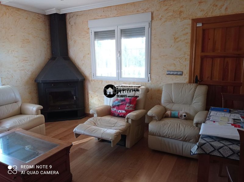 Foto a8b48081-2219-48bf-a9cc-de5a93606d97. Casa amb calefacció aparcament piscina a Pétrola