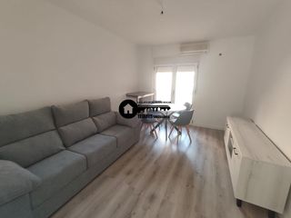 Affitto Appartamento in Ensanche - Franciscanos. Inmobiliaria tejar alquila piso para estudiantes  en calle pedro