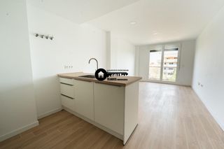 Pis a La Milagrosa. Inmobiliaria tejares vende piso nuevo zona parque lineal