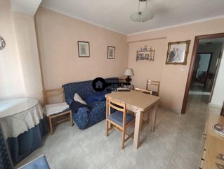 Appartamento in Ensanche - Franciscanos. Inmobiliaria tejares  vende piso en zona franciscanos