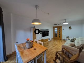 Maison jumelée à Facultad de Medicina. Se vende gran oportunidad vivienda adosada zona medicina