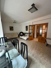 Rent Flat in San Pedro. Inmobiliaria tejares alquila piso sólo para estudiantes zona ped