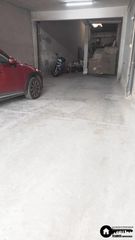 Local Comercial a Centro. Inmobiliaria tejares vende local zona parque sur