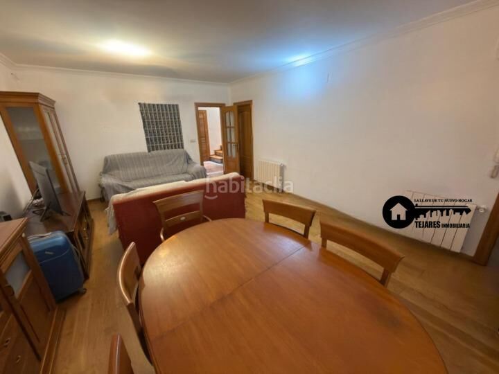 Foto 511c73c7-2be6-4f68-9e3b-3276087c2b63. Casa inmobiliaria tejares vende excelente casa adosada zona franciscanos en Albacete