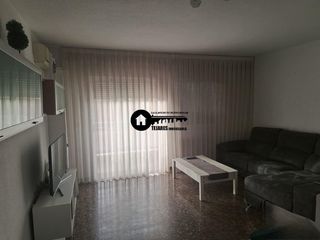 Lloguer Pis a Carretas - Pajarita. Inmobiliaria tejares alquila estupendo piso en zona eroski