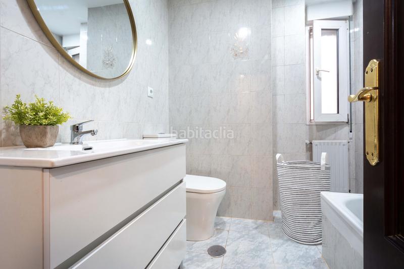 Foto 65cb415f-298b-4314-b3f5-c16dd8c161e1. Flat in calle conde toreno 47 in El Coto Gijón