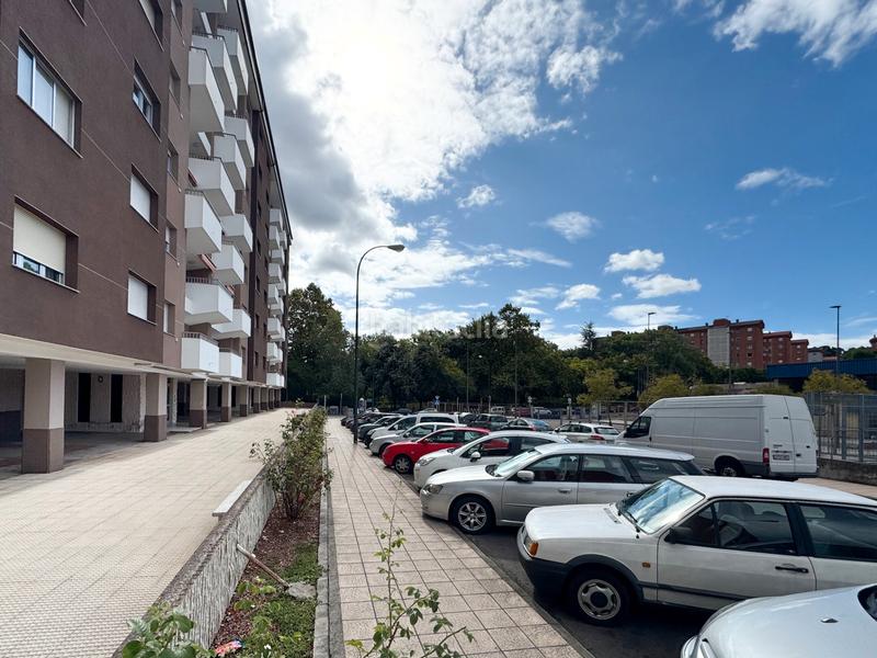 Foto 5a70173d-346f-4062-b657-0a4c2dd78a8e. Piso en calle hermanos espolita 4 amplio y bonito piso con terraza para familias en Avilés