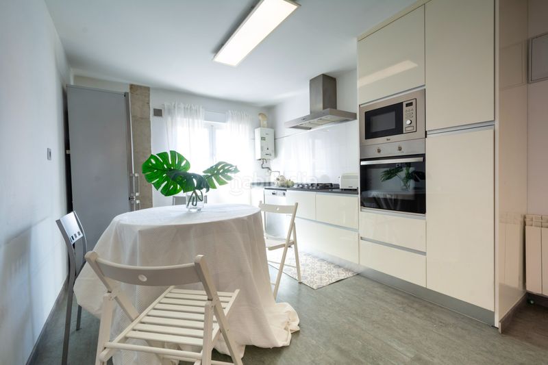 Foto 0352779c-5d7d-48e9-8b22-84bc89ccd679. Pis amb calefacció a El Coto Gijón