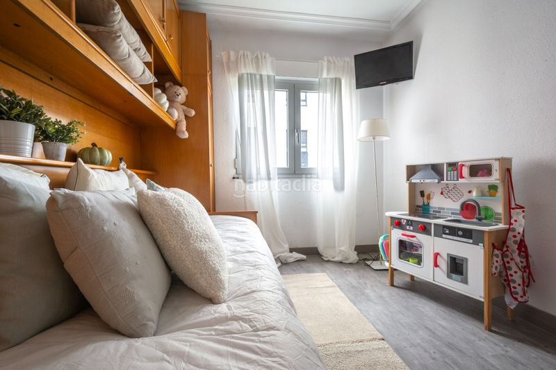 Foto 5cca5c0e-9941-4fb6-8f10-70e100b657e4. Pis amb calefacció a El Coto Gijón