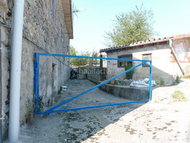 Foto a296dd55-9d1e-4f54-af73-99452a1e4414. Masia a barrio Villafufre 5 a Villafufre