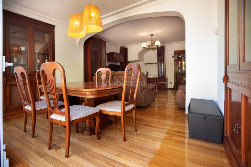 Foto bf8ed0f3-812a-4be6-8624-80a9365a7701. Maison jumelée dans calle pedro velarde 3 dans Muriedas Camargo