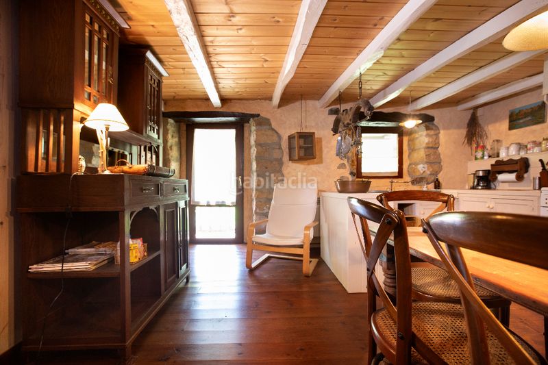 Foto bdf8c63a-7398-4ed0-8971-19c62d7f1cd7. Maison dans barrio carrascal 1007 dans Luena