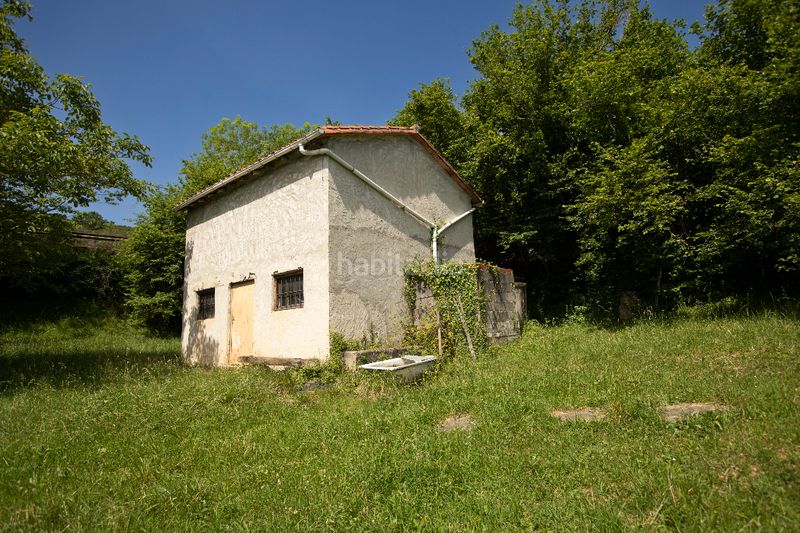 Foto e236aa2f-1ff5-43a0-88d3-b0d7a03c6d30. Finca rústica a calle palacio 1006 a Arenas de Iguña