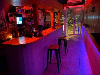 Traspàs Local Comercial a Las Piscinas Naturales. Traspaso de bar con licencia de pub en el centro de la ciudad