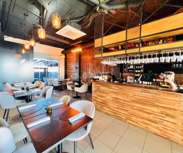 Foto ae388243-54ab-46dc-b527-120fafa6cad9. Traspaso local comercial ¿buscas un restaurante en una zona con gran flujo turístico? en Orihuela