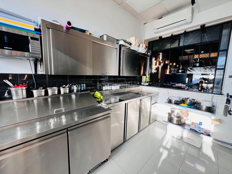 Foto cbc08fd0-2345-49da-b178-601f103dad38. Trapasso locale commerciale con riscaldamento in Aguamarina Orihuela